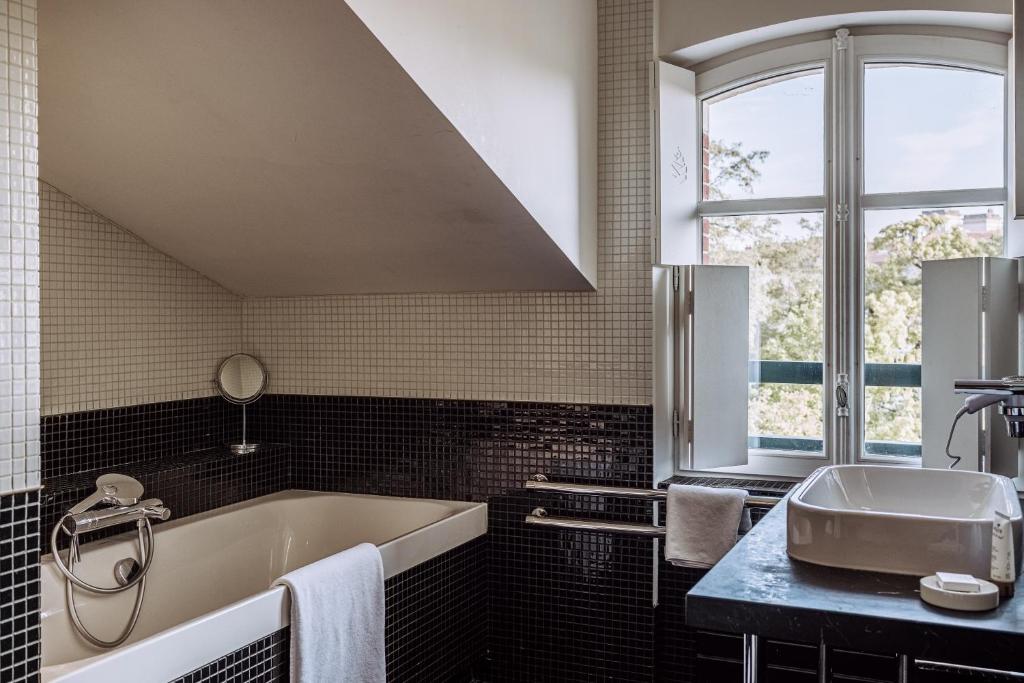 Villa Mirasol - Deluxe King Suite