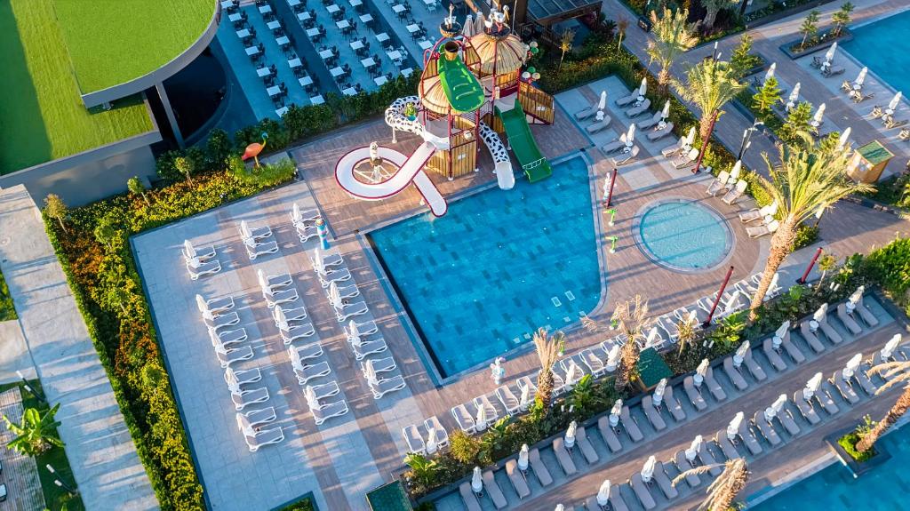 Jardín al aire libre en Calyptus Kirman Premium - Ultra All Inclusive