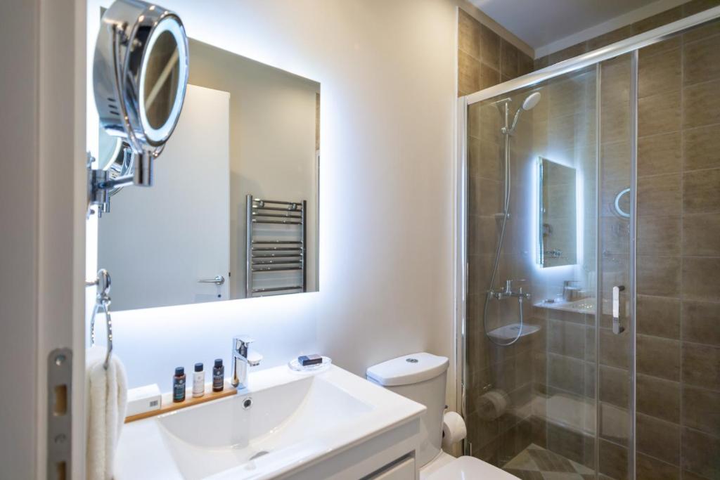 Kúpeľňa v ubytovaní 33SolonosSuites