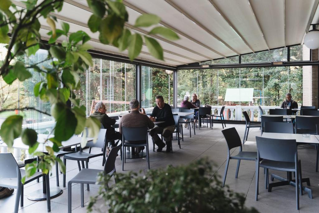 Restaurace v ubytování Hotel Urdanibia Park