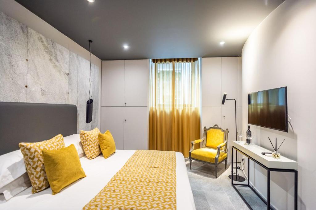 Televízia a/alebo spoločenská miestnosť v ubytovaní 33SolonosSuites