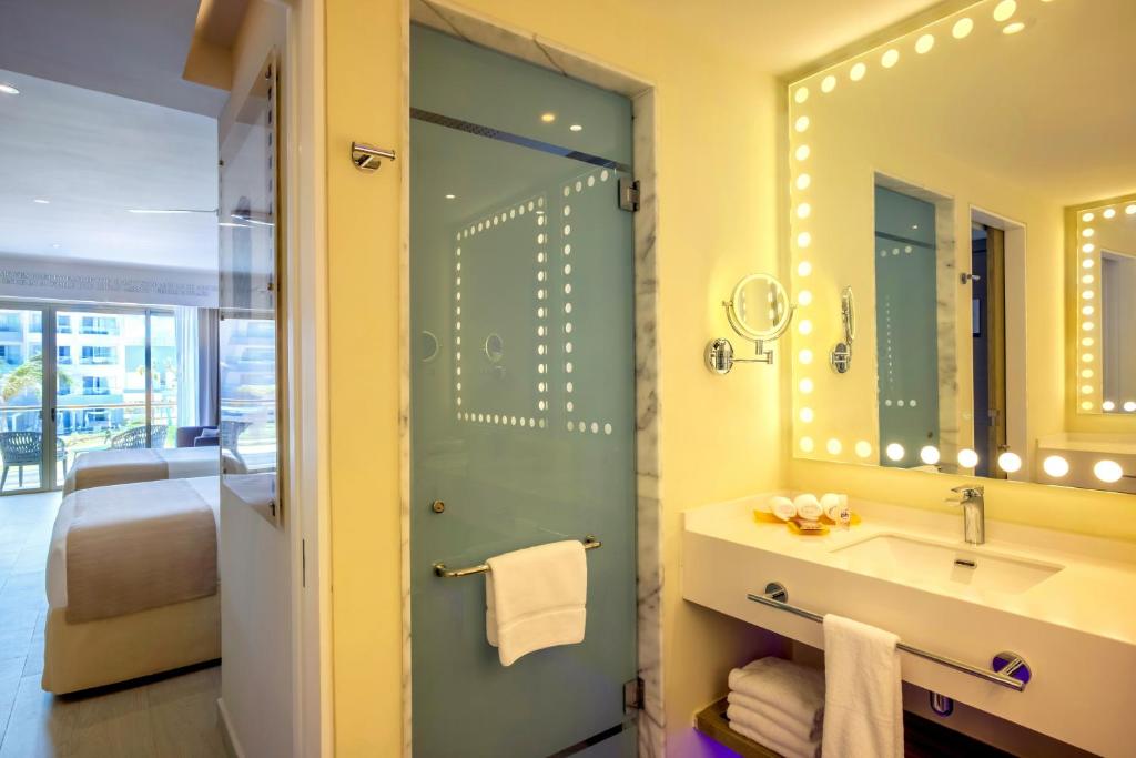Planet Hollywood Cancun, An Autograph Collection All-Inclusive Resort - Suite Junior