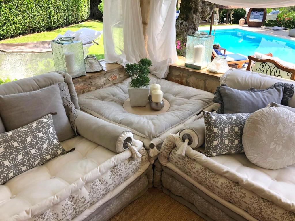 Bazén v ubytovaní Lalla Private Luxury Villa alebo v jeho blízkosti