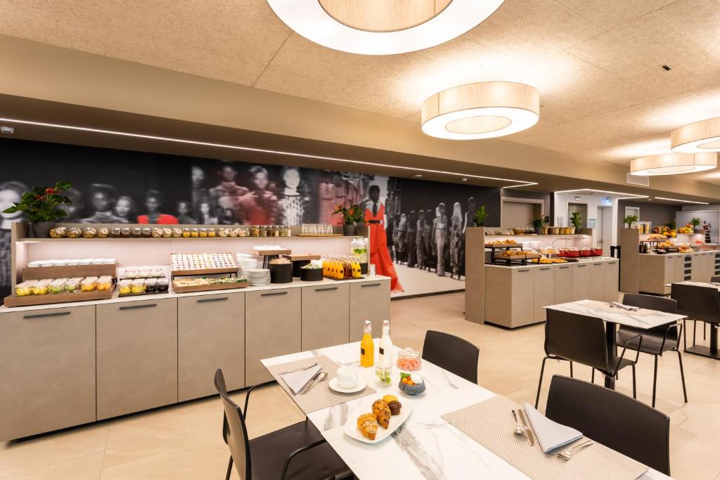 Amedia Hotel Milan, Trademark Collection by Wyndham photo