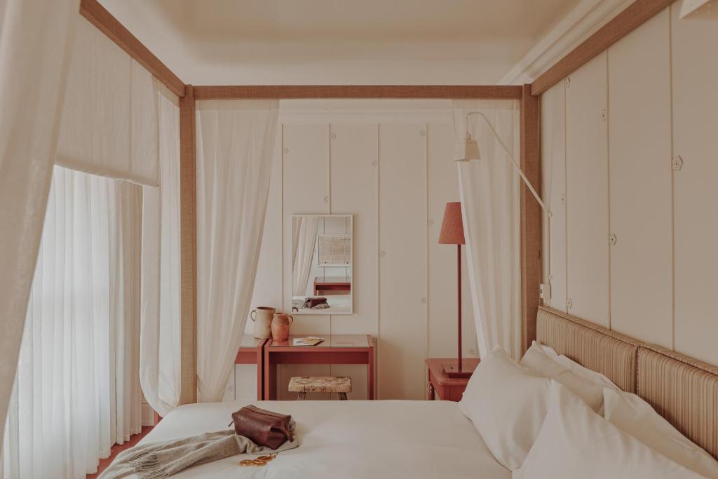 No 1 by GuestHouse, York - Resim 40