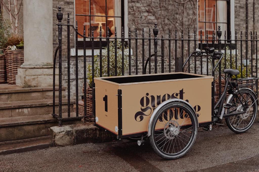 No 1 by GuestHouse, York - Resim 32