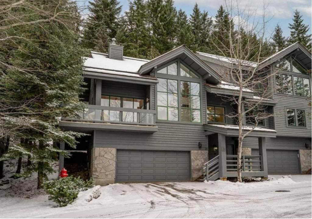 Northern Lights 31 by MC Luxury Rentals - Housity