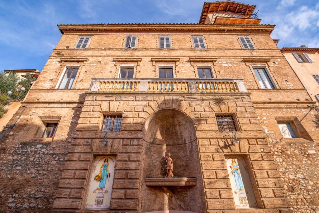 Fotografie z fotogalerie ubytování HOTEL TREVI Palazzo Natalini v destinaci Trevi