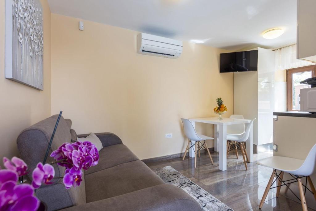 Część wypoczynkowa w obiekcie Villa Vita in Poreč - Haus für 6-8 Personen
