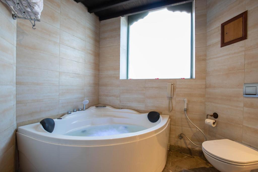Koupelna v ubytování Basera Boutique Hotel