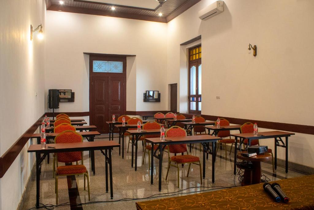 Konferenční prostory v ubytování Daroessalam Syariah Heritage Hotel