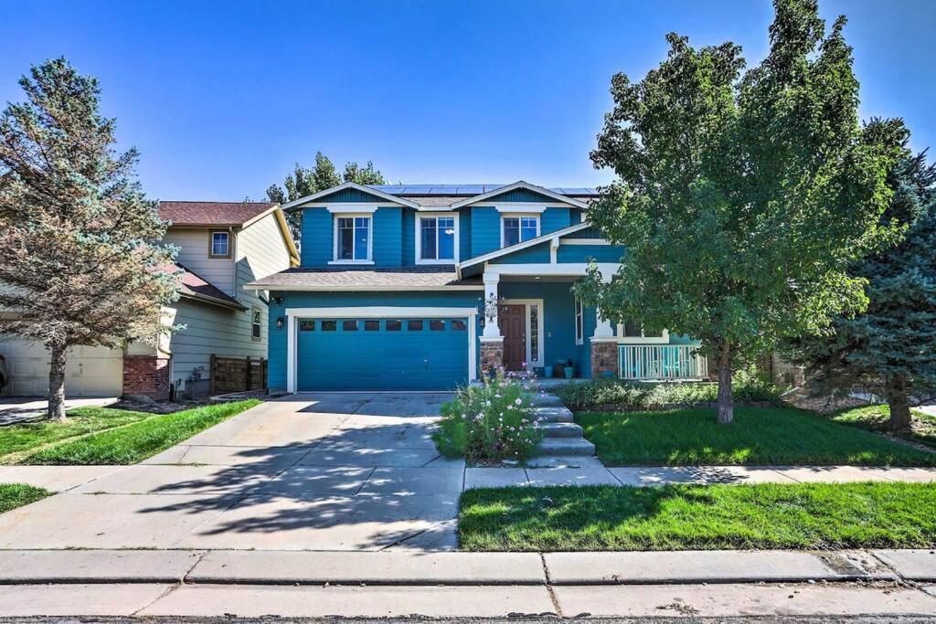 Family Oasis Reunion House! Centrally Located - Housity