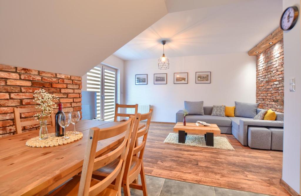 Posedenie v ubytovaní Apartamenty Maja i Zuzia