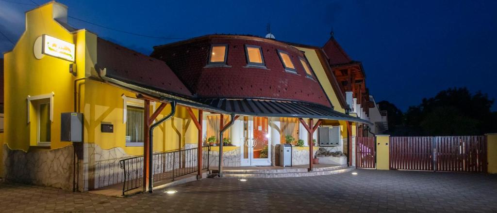 Budova, kde se apartmán nachází