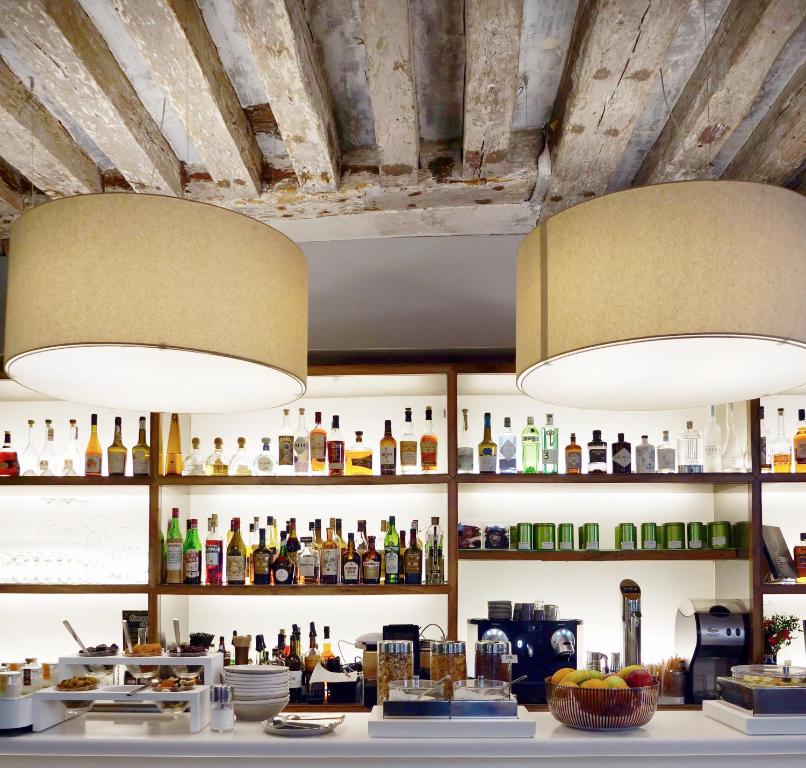 Hôtel Jules & Jim - Resim 38