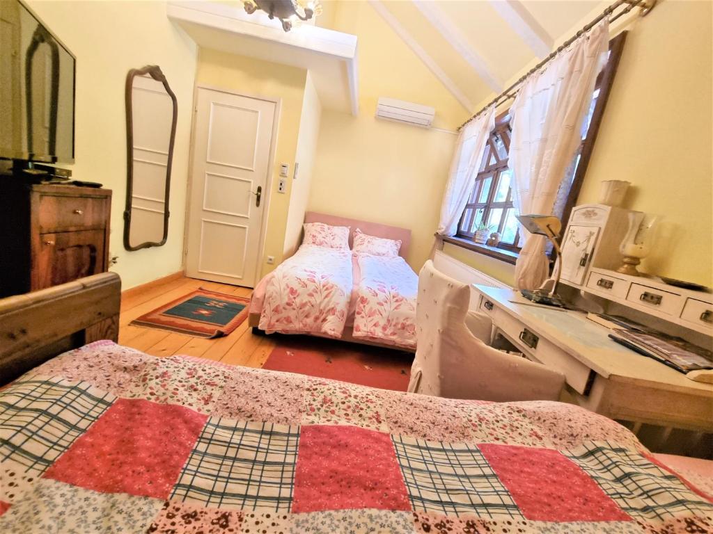 Holiday Home Tonkina kuća - Habitación Triple