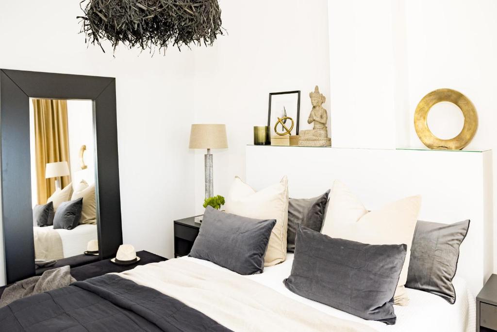 Postel nebo postele na pokoji v ubytování CL- 1 bedroom walking distance to Puerto Banus