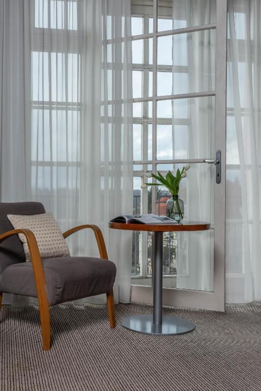Art Hotel Prague - Resim 7