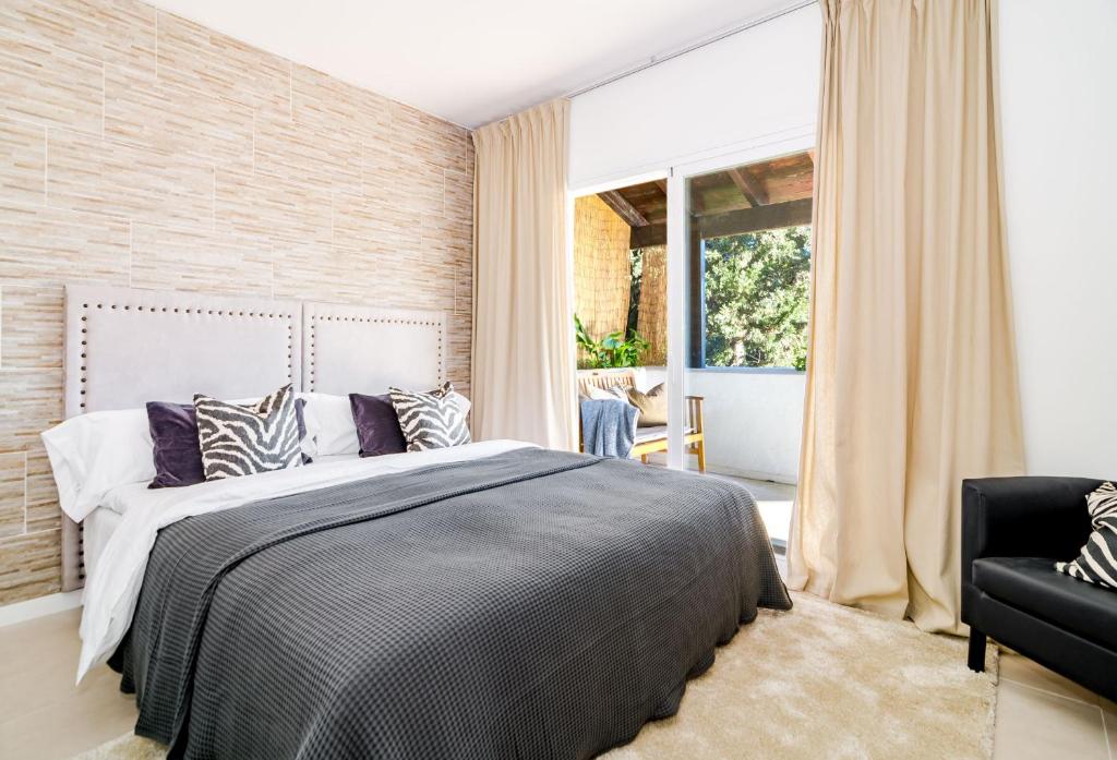 Posteľ alebo postele v izbe v ubytovaní VM-Lyxury 4 bedroom villa with private pool