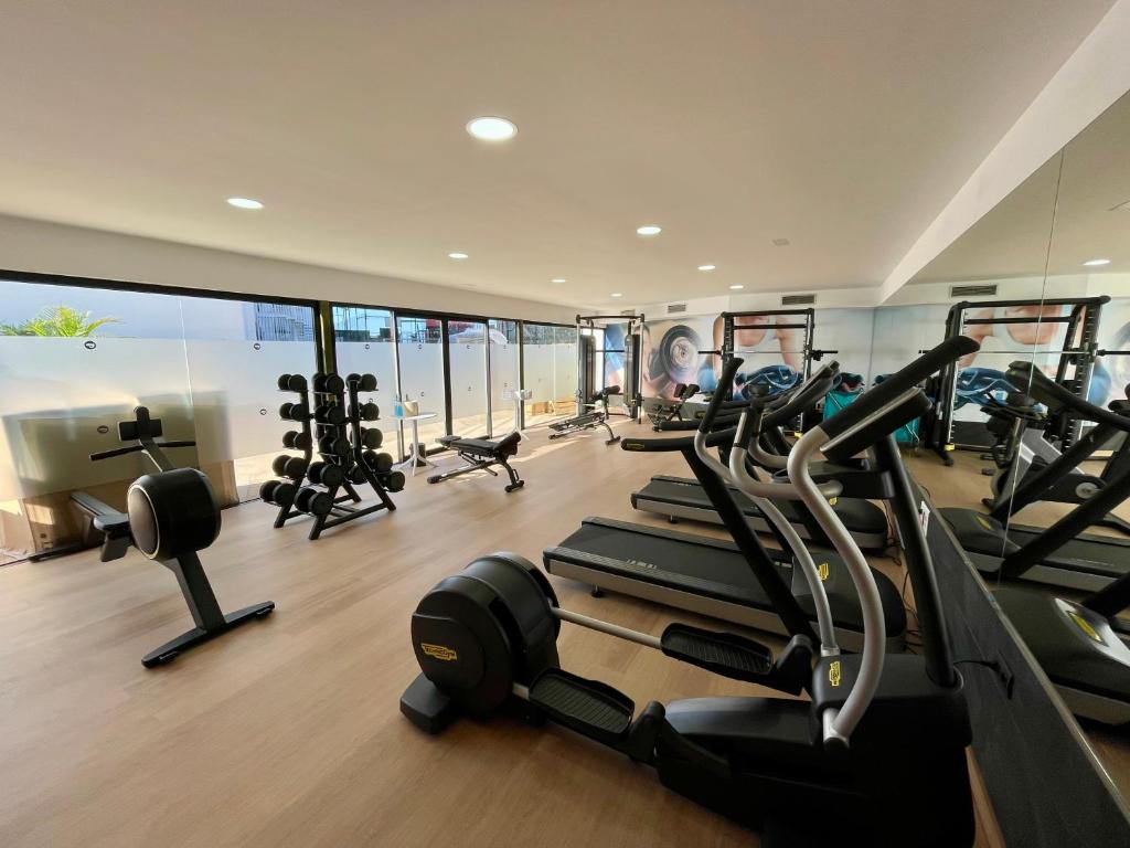 Fitness centrum a/nebo fitness zařízení v ubytování MYND Adeje