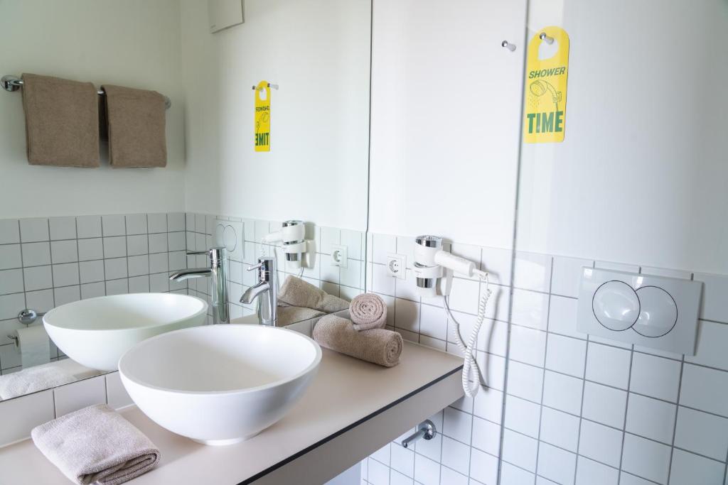 SLEEEP HOTEL Ansfelden - Resim 15