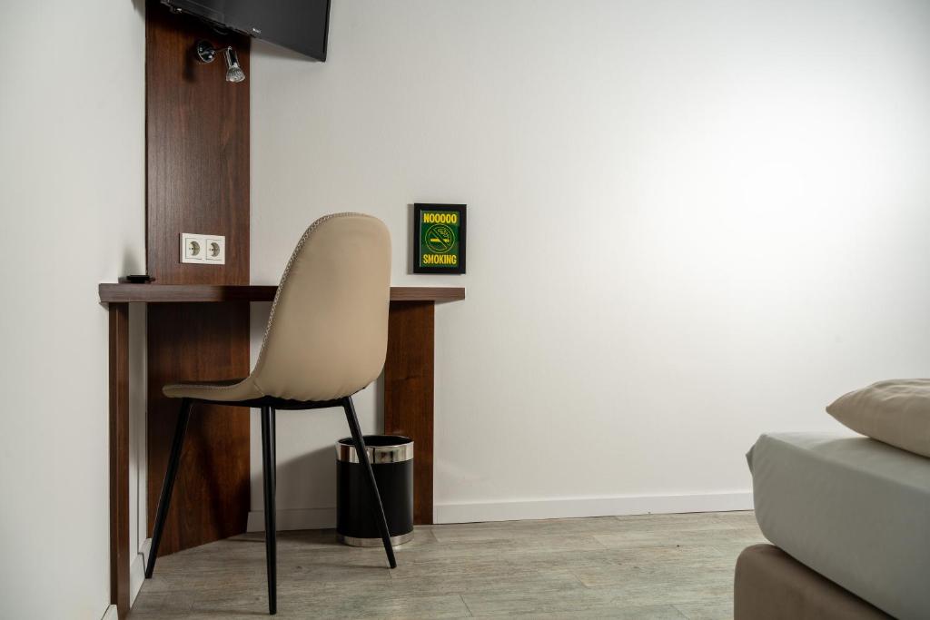 SLEEEP HOTEL Ansfelden - Resim 19