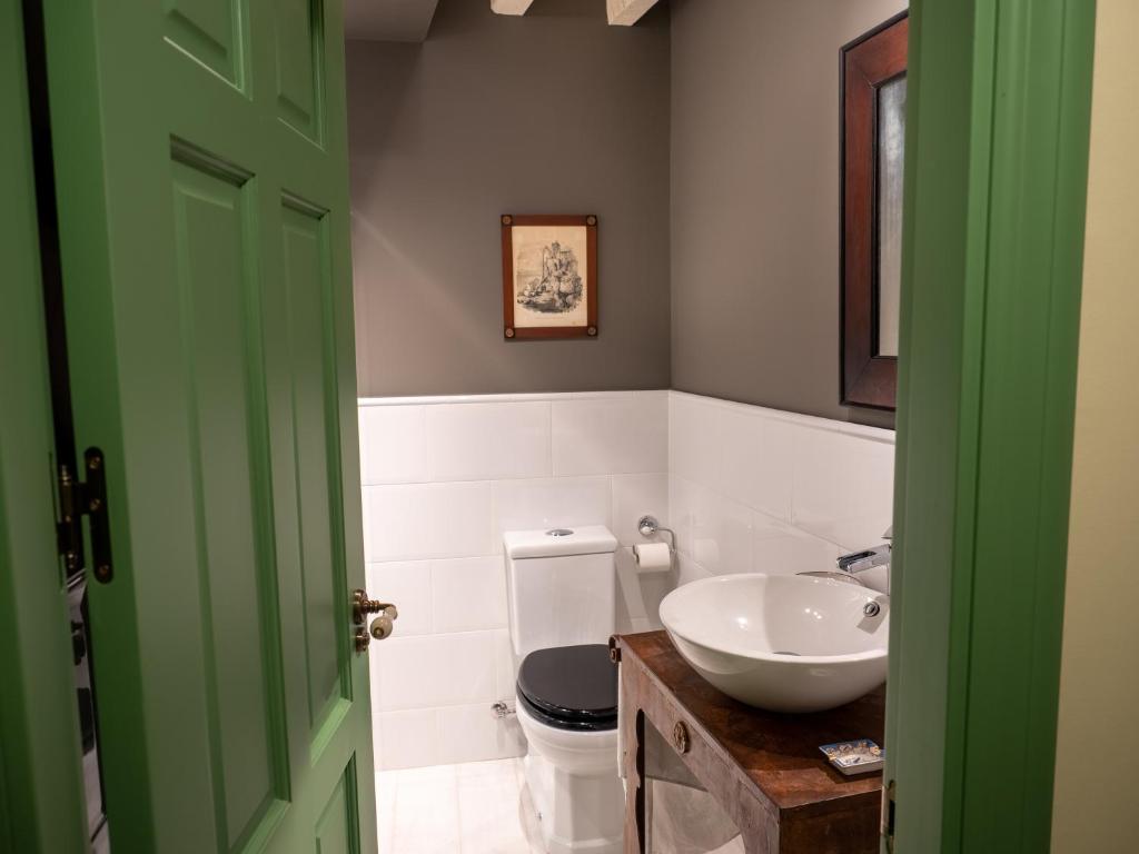 Kúpeľňa v ubytovaní Encantadora Casa de Pueblo con 5 Hab. en Burgos