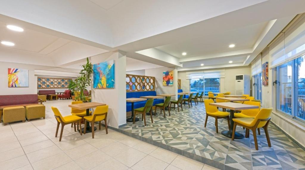 Restaurace v ubytování Club Sidelya Hotel