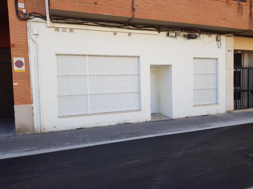 Spacious studio apartment in Cabanyal, Valencia – Updated ...