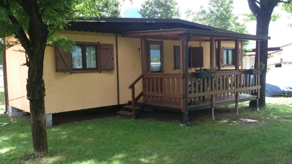 Camping Hotel Au Lac De Como - Mobile Home 2 Chambres Avec Terrasse