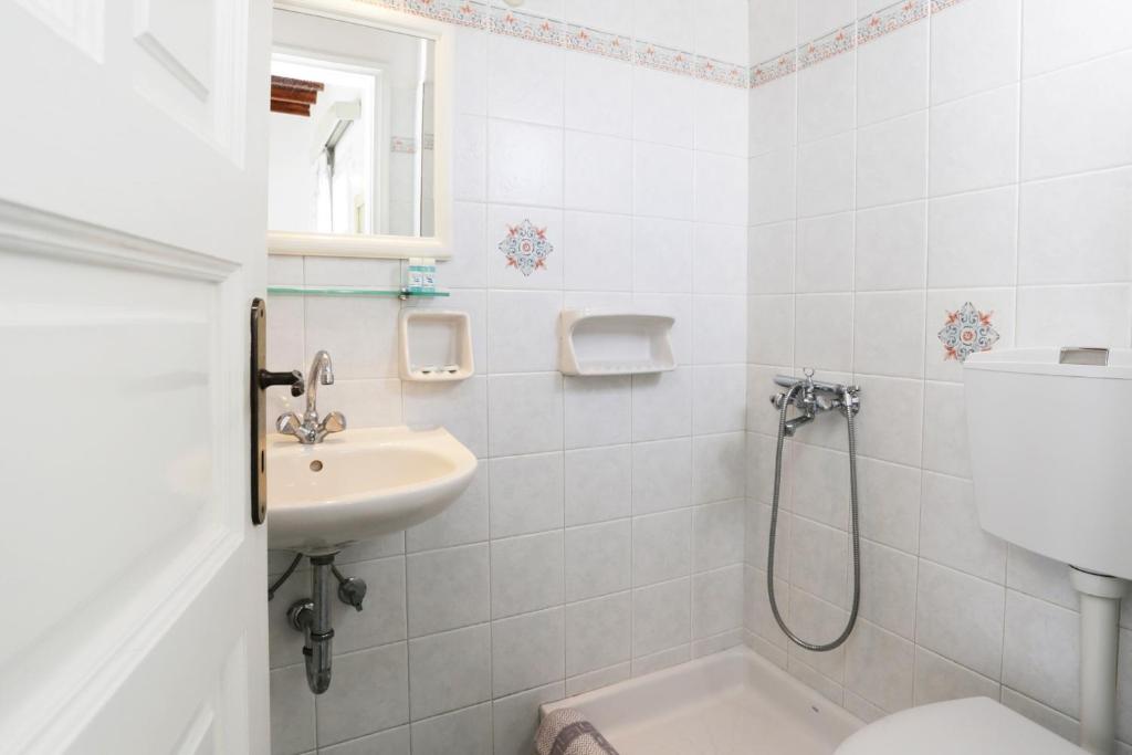 Morfoula's Studios - 16