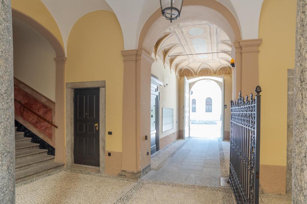 Exteriér alebo vchod do ubytovania Suite Funicolare - by MyHomeInComo
