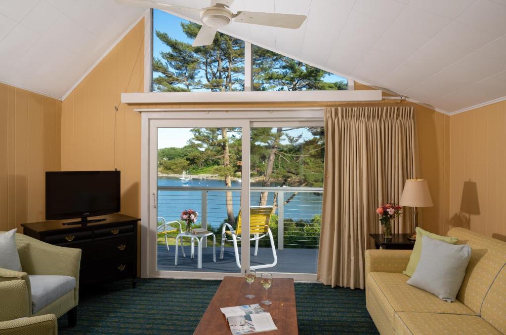 Dockside Guest Quarters - Suíte Deluxe Com Vista Mar