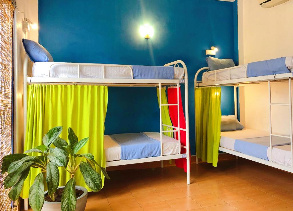 Postel nebo postele na pokoji v ubytování Seconds Hostel - Colombo