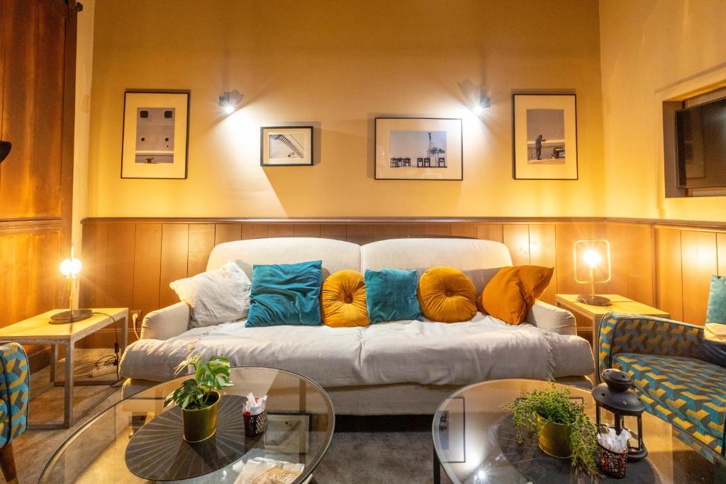 Hôtel Edmond Rostand - Resim 22