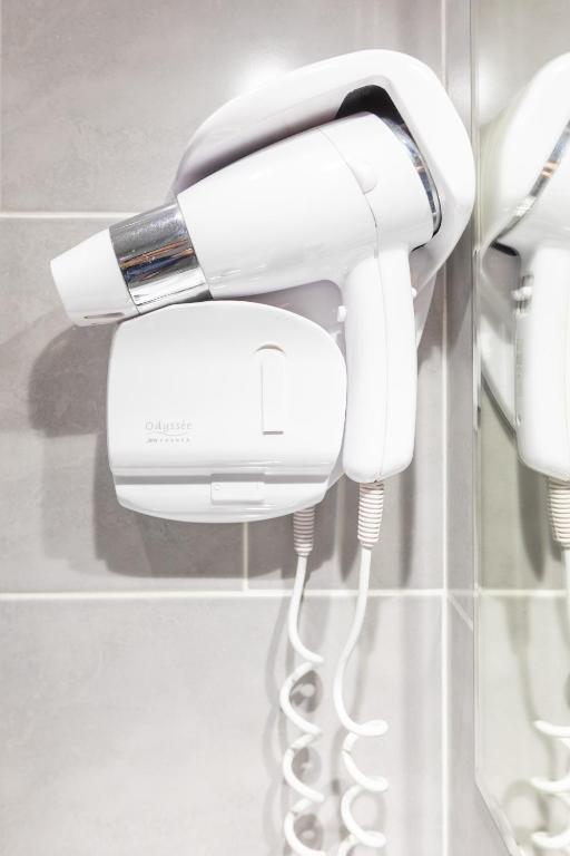 Hôtel Edmond Rostand - Resim 4