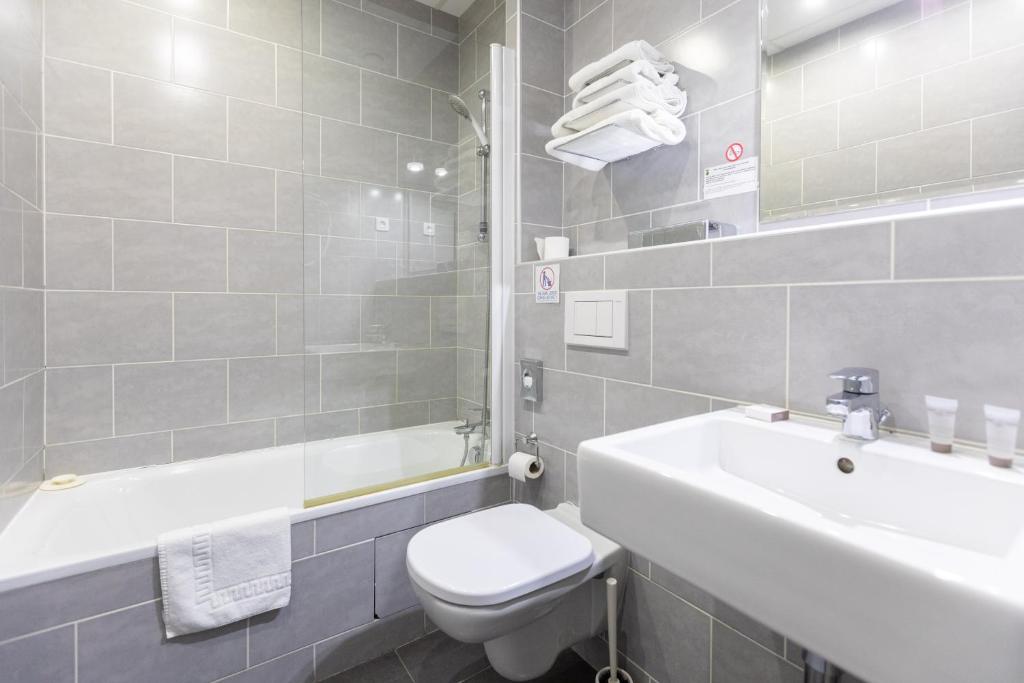 Hôtel Edmond Rostand - Resim 32