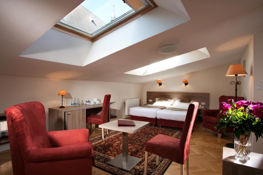 Hotel Santi - Resim 30