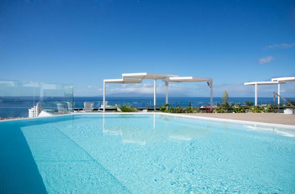 mynd Adeje Teneriffa, November 2021