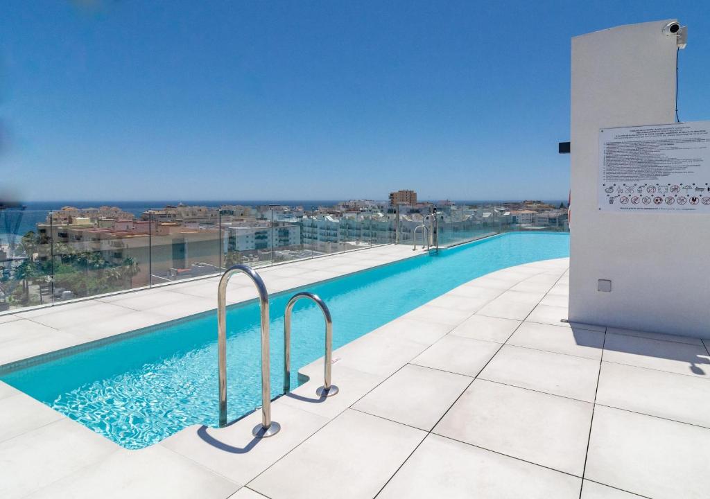 Bazén v ubytovaní INF12A- Apartment close to beach and old town alebo v jeho blízkosti