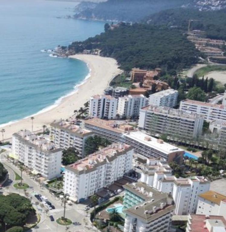 LA MER BLEUE, beach&pool, PK, full equipped in Fenals Beach ...