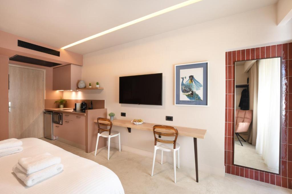 Pavo Art Hotel - Classic Double / Twin Studio