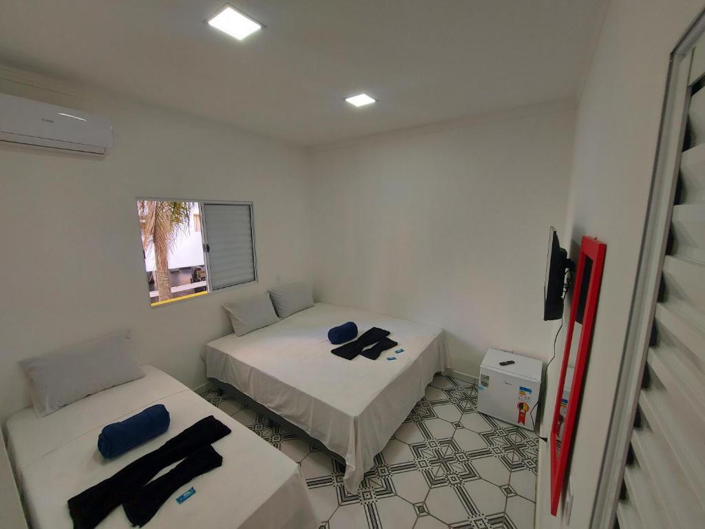 Hospedaria - Triple Room With Private Bathroom