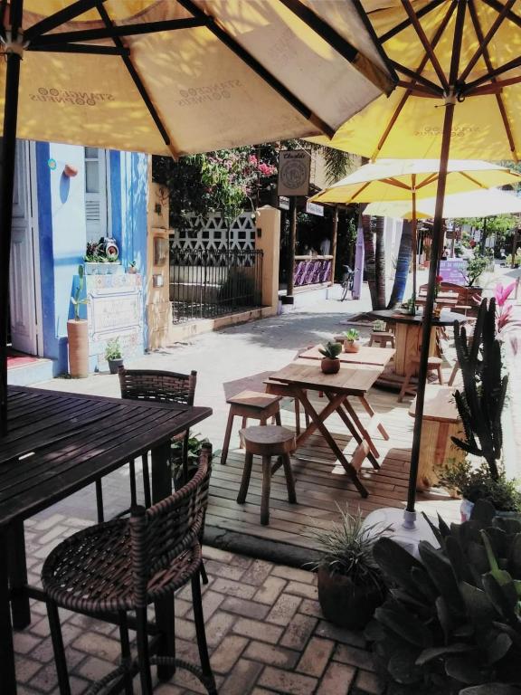 Restaurace v ubytování Tropicália Hostel e Pousada