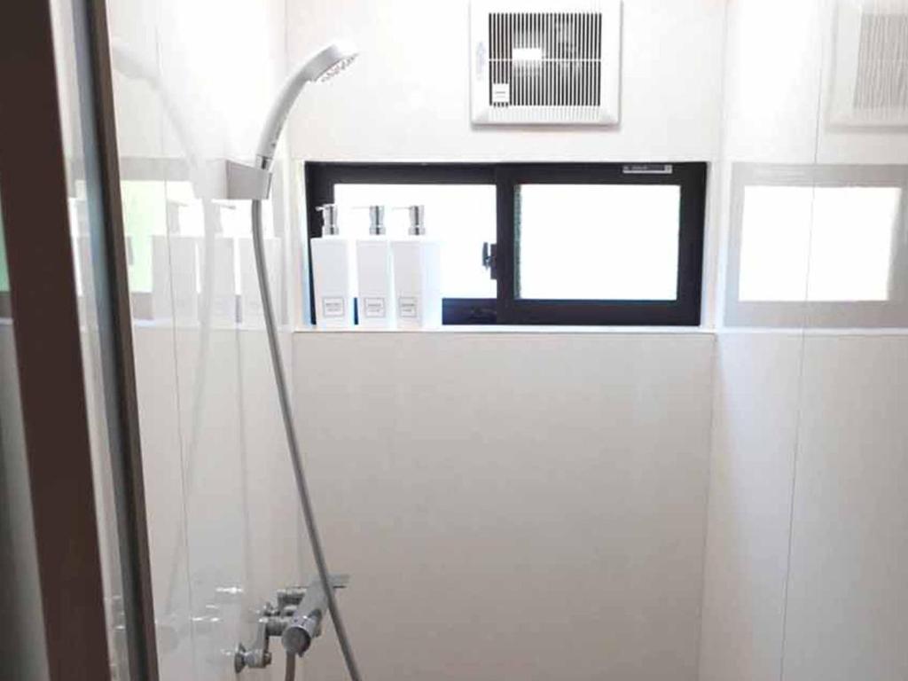 民泊 Lokahi海まで徒歩約2分の好立地 敷地内に居酒屋あります - Three-Bedroom Apartment