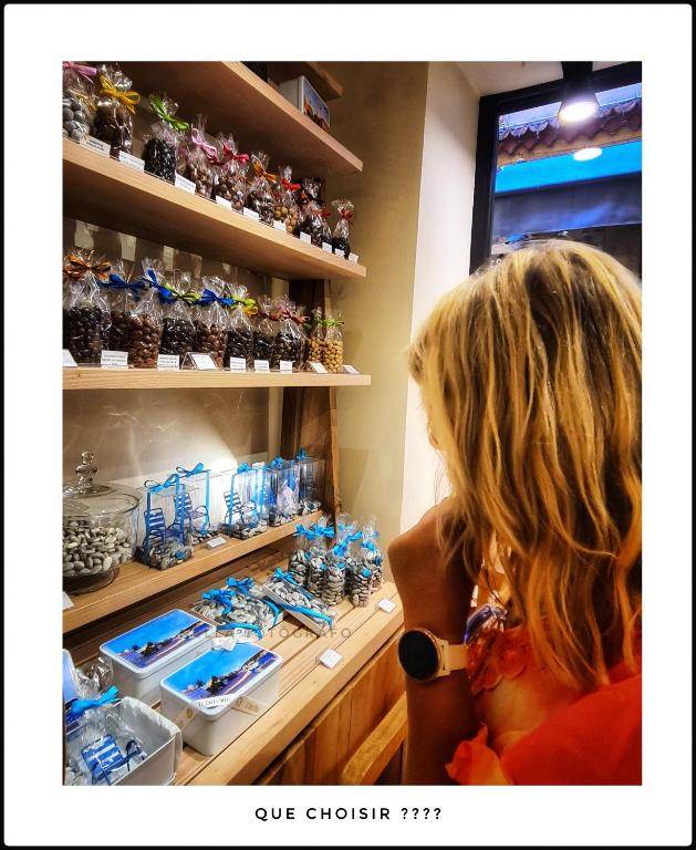 Le Petit Trianon et le Charme des Suites - Resim 12