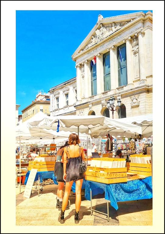 Le Petit Trianon et le Charme des Suites - Resim 13