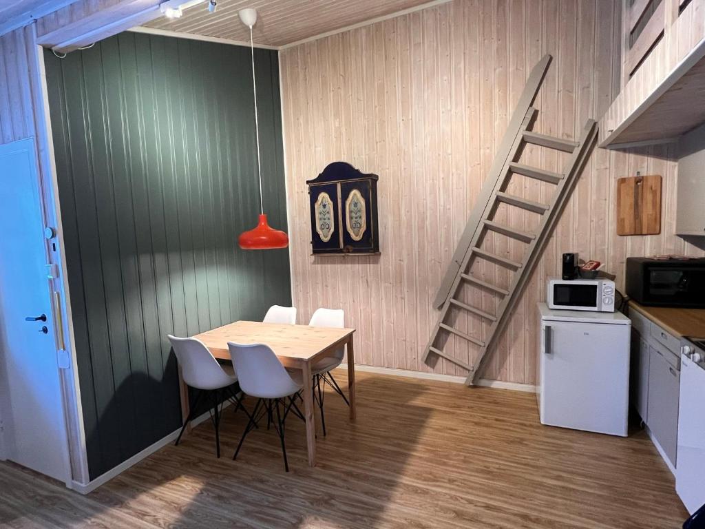 Kuchyň nebo kuchyňský kout v ubytování Vennebo - Koselig liten hytte med alle fasiliteter