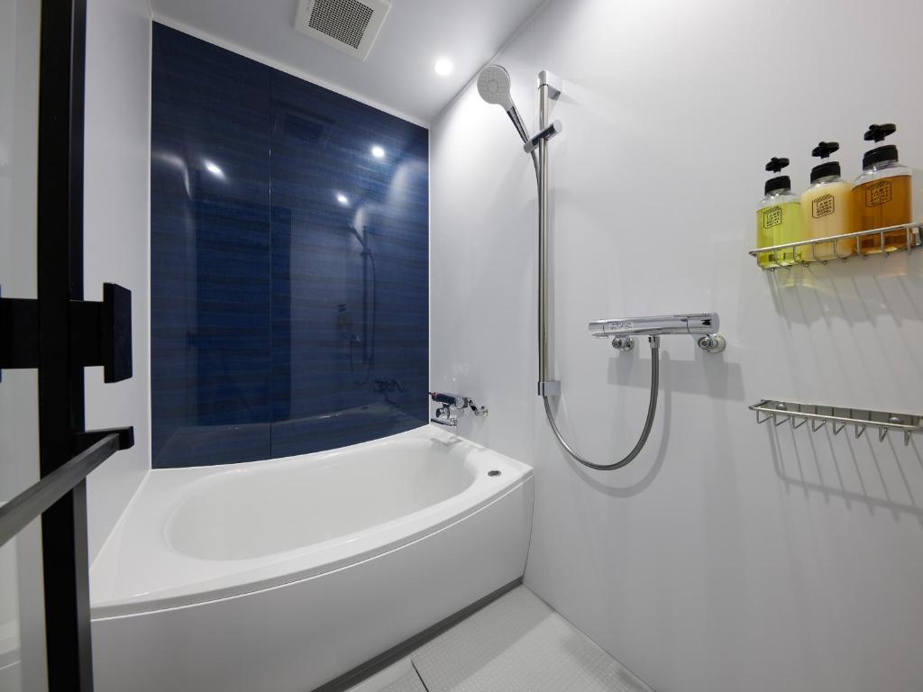 LAMP LIGHT BOOKS HOTEL fukuoka - Moderates Doppelzimmer
