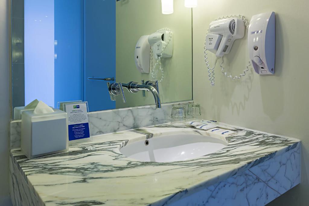 Holiday Inn Express Bangkok Siam by IHG - Resim 43